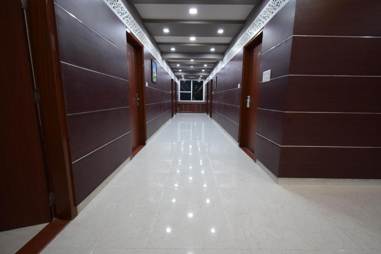The Sky Imperial- Hotel Gopal Darshan Nāthdwāra Екстериор снимка